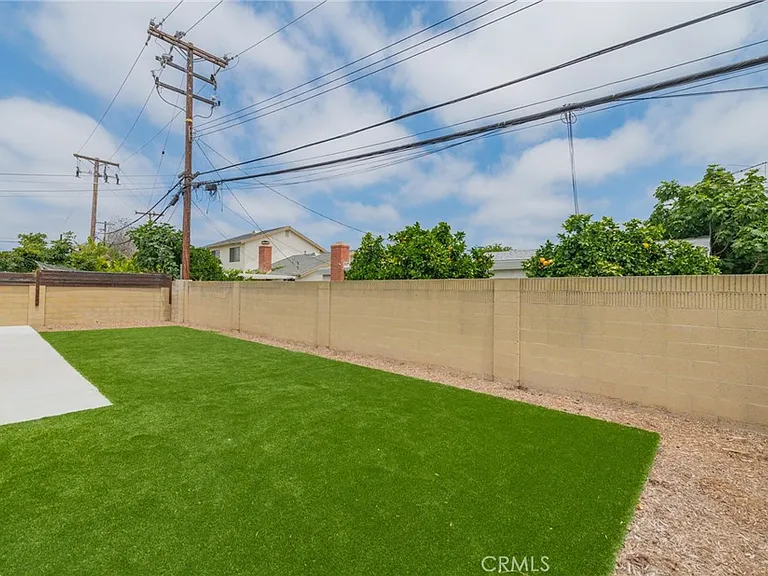 16752 Leafwood Cir — Photo 22
