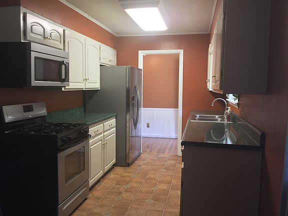 2nd image of 3603 Belmont Cir NW