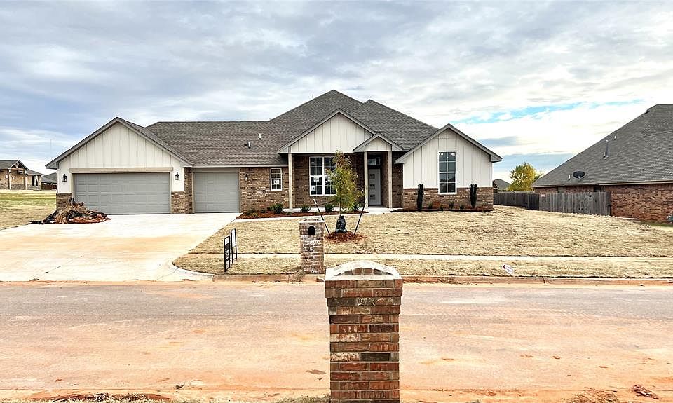 1st image of 9324 SW 45th Ct