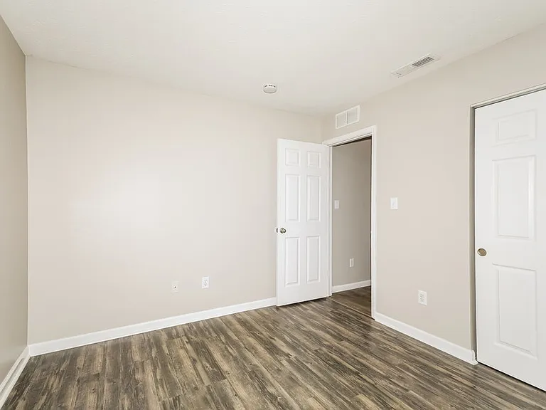 4557 Walcott Dr — Photo 14