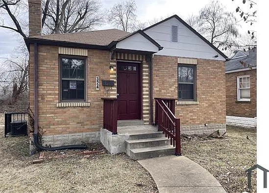 324 Henquin Dr — Photo 1