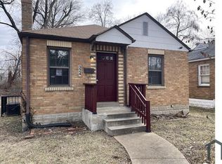 324 Henquin Dr, Saint Louis, MO 63135