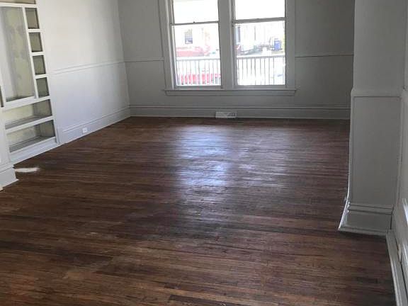5th image of 1322 Lafayette Ave SE