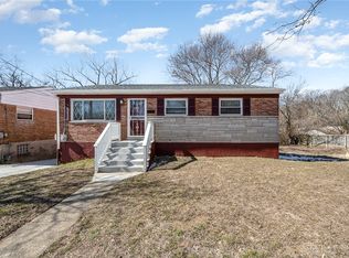 3045 Aquadale Ln, Cincinnati, OH 45211