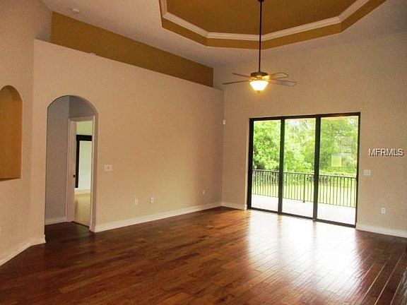4th image of 6112 Bowie Ln