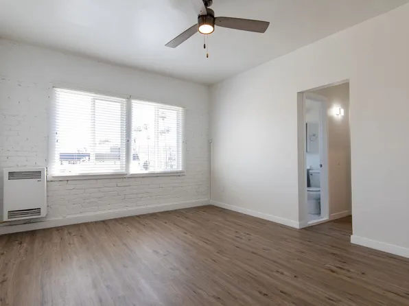 Charming Apartment with Urban Convenience