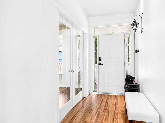 5th image of 13380 McCauley Cres