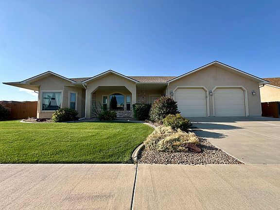 2nd image of 2519 Buchanan Dr