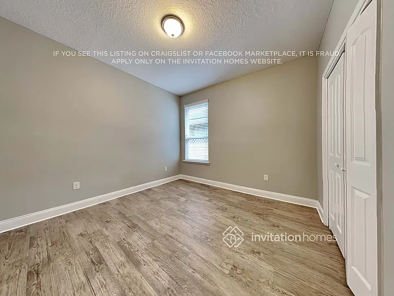 832 Glendale Ln — Photo 14