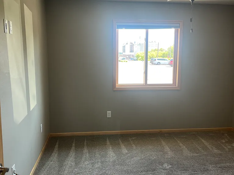 2028 E 3rd St #1 — Photo 6