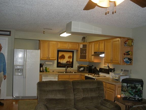 3rd image of 104 Sawgrass Bend