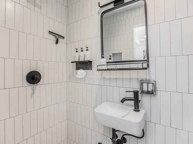 2263 1/2 Sacramento St #3 — Photo 7