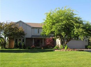 7106 Windy Hill Rd, Maumee, OH 43537