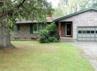 127 Pendergast Rd, Phoenix, NY 13135