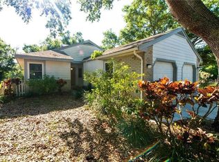 297 Ixora Dr, Palm Harbor, FL 34684