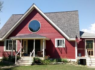55 Peacedale Dr, Northport, ME 04849