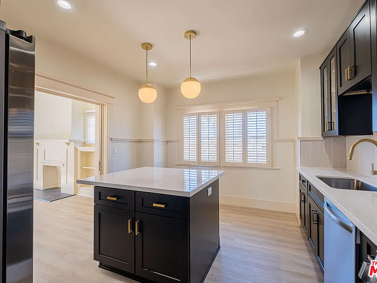 216 N Catalina Ave #216C — Photo 5