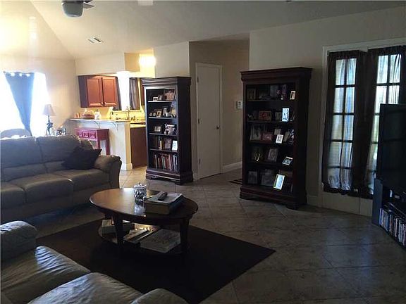 5th image of 4104 W Esplanade Ave S