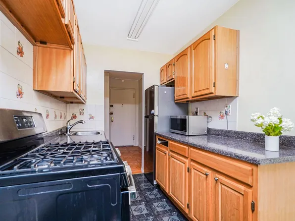 1213 Avenue Z image 14 of 33