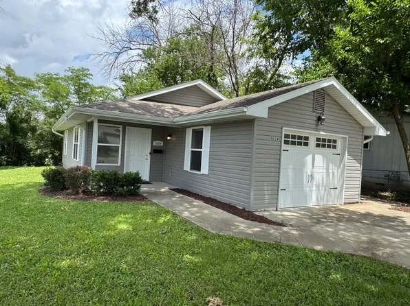 1039 Carrico St, Mexico, MO 65265