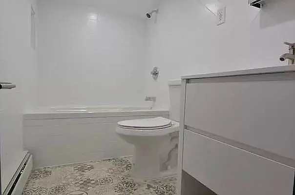 Rented by GROOME REALTY LLC | media 21
