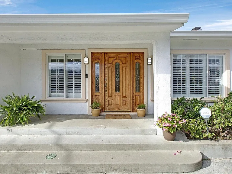 809 Gridley St — Photo 7