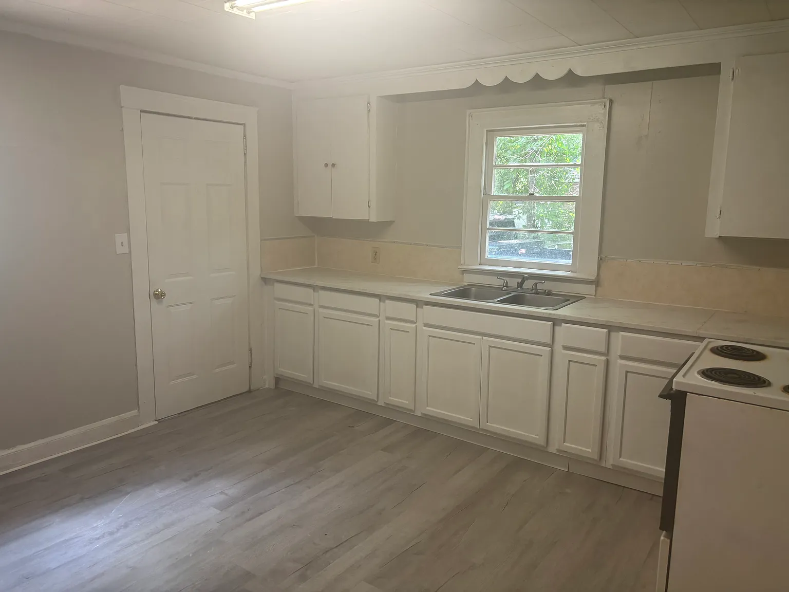2 bed, 720 sqft, $950 — Photo 3