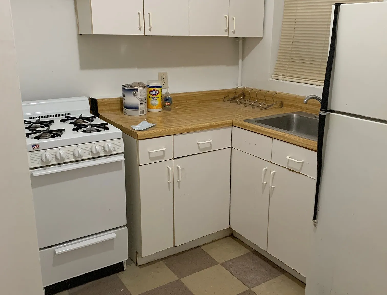 1 bed, 9999 sqft, $2,200 — Photo 1