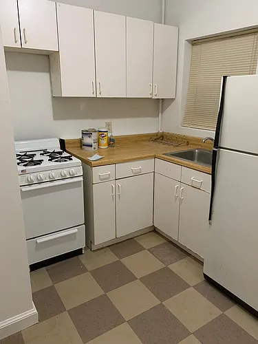 752 Huntington Ave #1B Photo 1