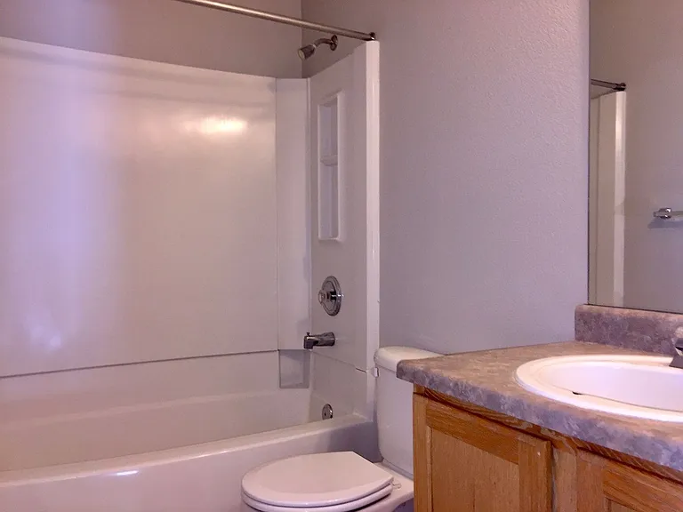 4899 Saddle Ridge Dr — Photo 11