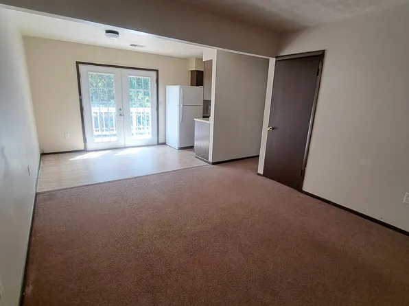 310 E Market St APT 15, North Liberty, IN 46554