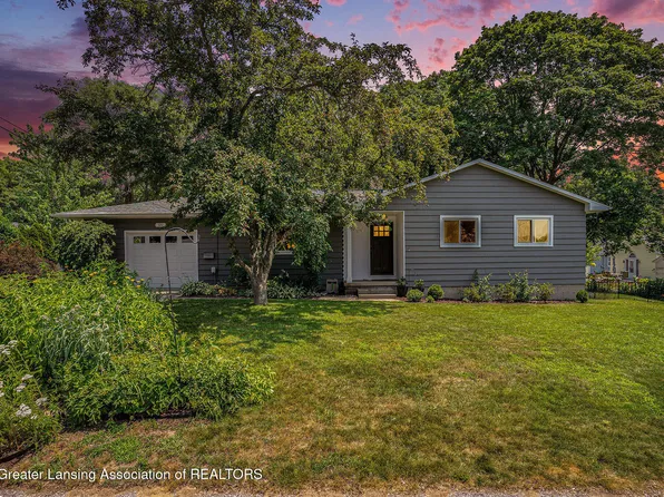 320 Mark St, Spring Lake, MI 49456