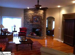 207 Forked Oak Way, Fountain Inn, SC 29644