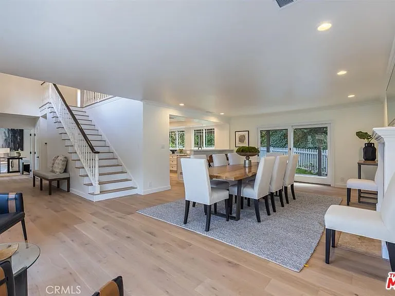 3217 Longridge Ave — Photo 6