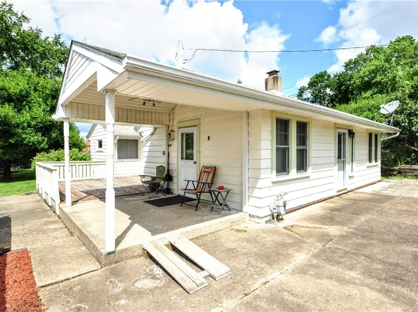 126 Hillview Rd, Clairton, PA 15025