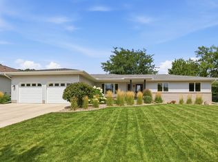 137 Elk Dr SE, Hutchinson, MN 55350