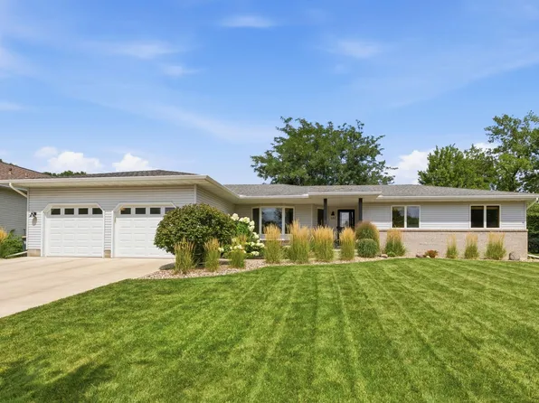 137 Elk Dr SE, Hutchinson, MN 55350