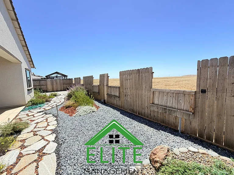 12712 Toucan Cir — Photo 16