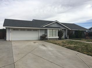 11651 Topaz Rd, Victorville, CA 92392