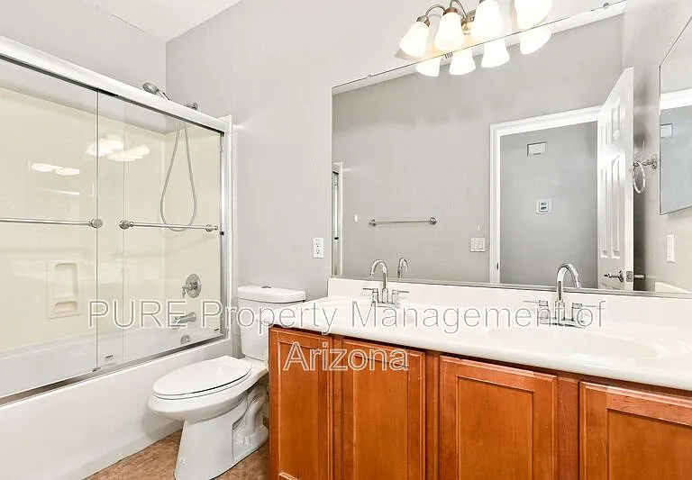 536 E Yellow Wood Ave — Photo 25