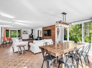 24 Mowrey Rd, Jamaica, VT 05343