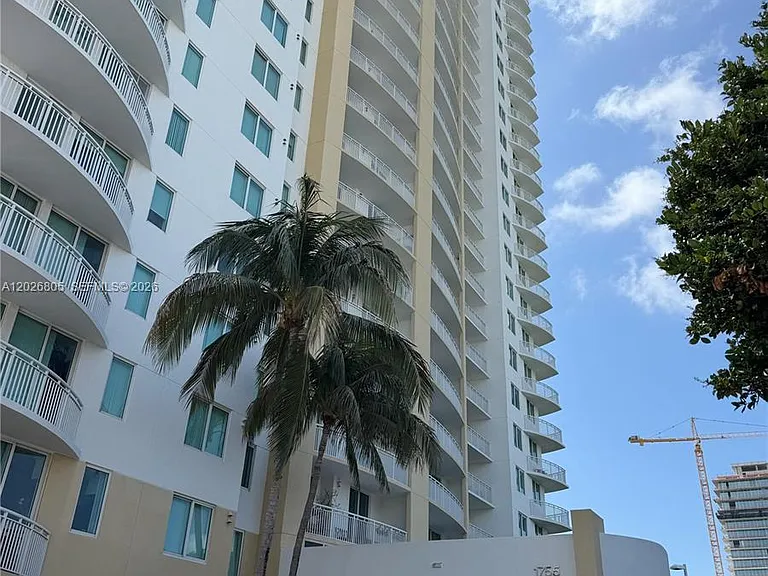 1755 E Hallandale Beach Blvd #2404E — Photo 15