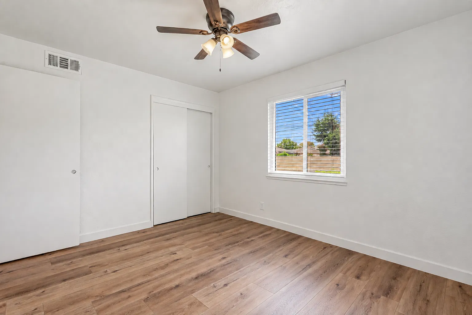 1 bed, 1242 sqft, $950 — Photo 3