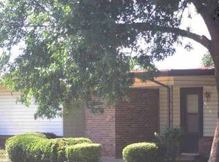 616 W Texas Ave, Iowa Park, TX 76367