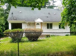 678 Cayuga St, Ypsilanti, MI 48198