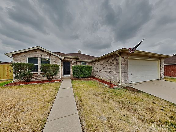 2nd image of 1403 Paint Brush Ct