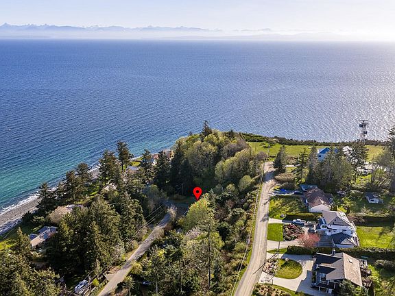 3rd image of 1551 Kye Bay Rd
