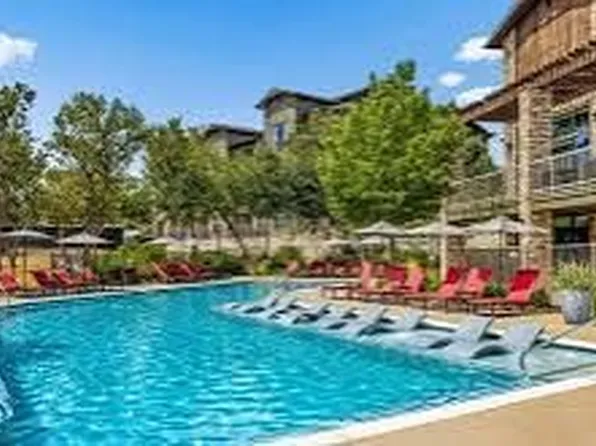 7100 Covered Bridge Dr, Austin, TX 78736