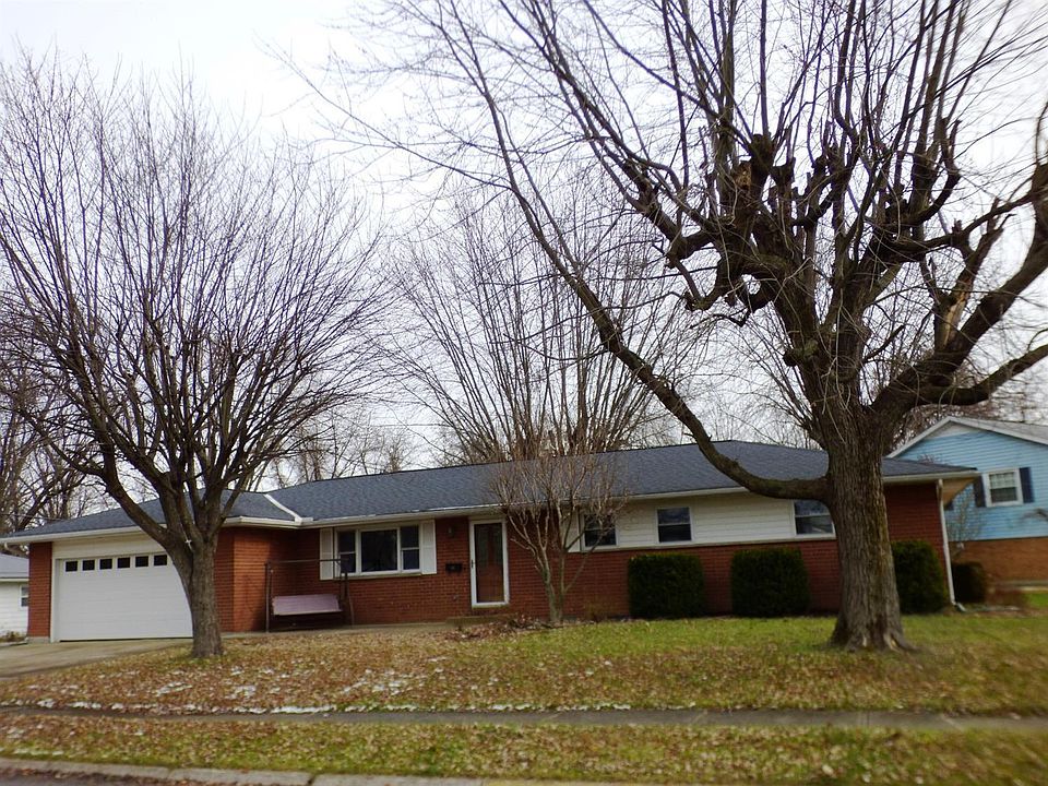 1st image of 450 Hillcrest Ave