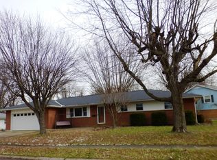 450 Hillcrest Ave, Wilmington, OH 45177